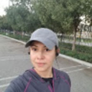 Meet your Posher, Claudia